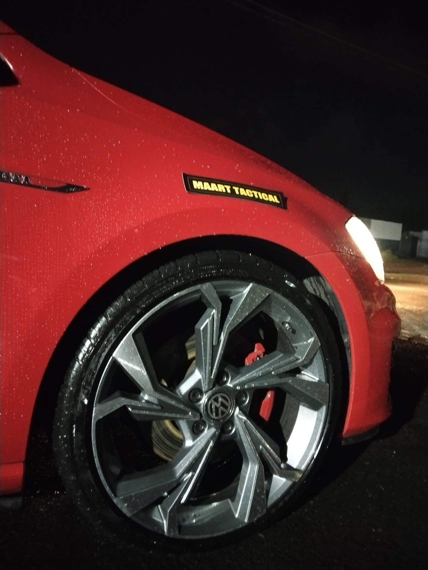 e178a1fb-3874-4320-a4b9-7138b2a04c82